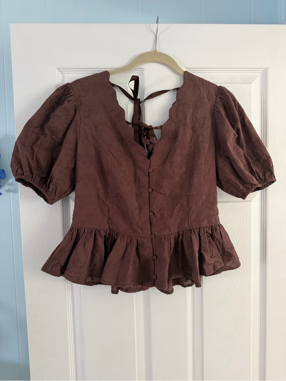 ASTR the Label Arely Scalloped V-Neck Peplum Top